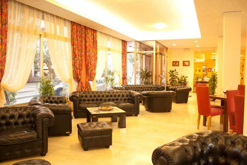 Hotel Augustus Montecatini Terme Exterior foto